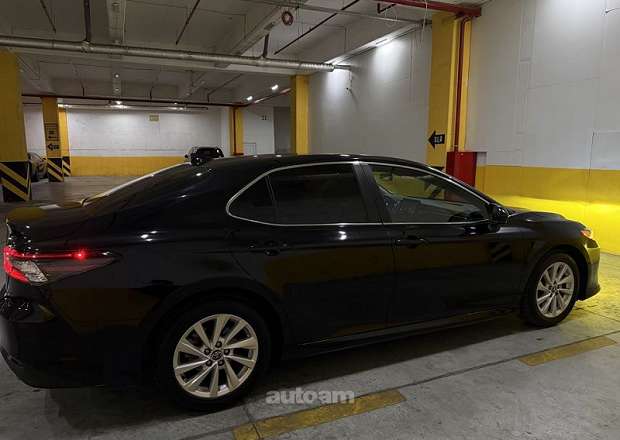 Toyota Camry 2023 — լուսանկար 5