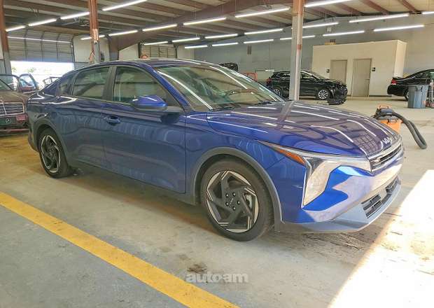 Kia K4