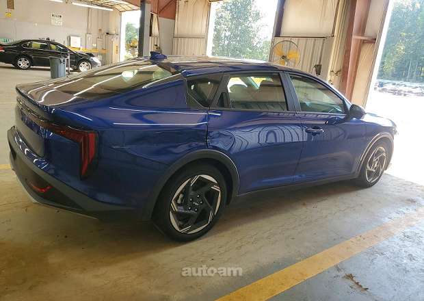 Kia K4
