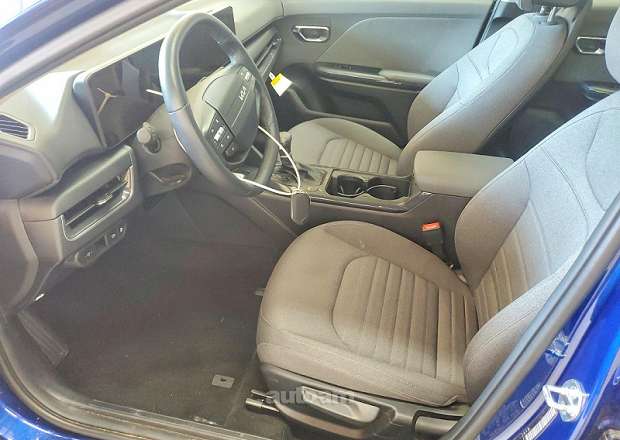 Kia K4