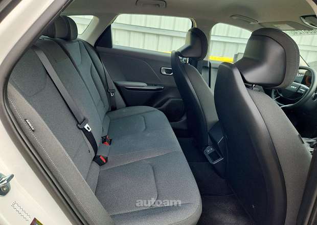 Kia K4