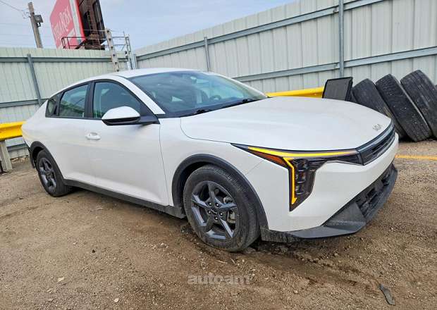 Kia K4