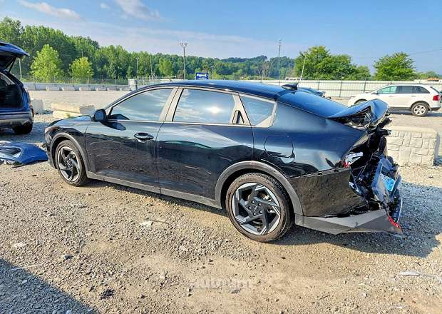 Kia K4