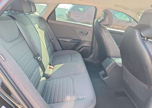 Kia K4