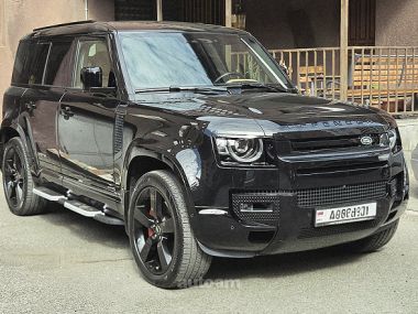 Land Rover Defender  2025 
