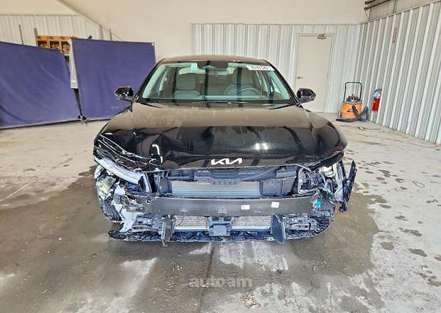 Kia K4