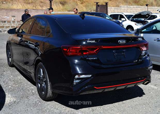 Kia Forte 2021 — լուսանկար 15