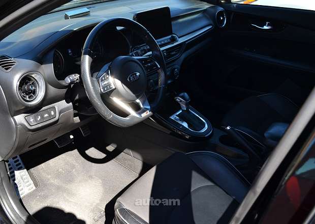 Kia Forte 2021 — լուսանկար 10