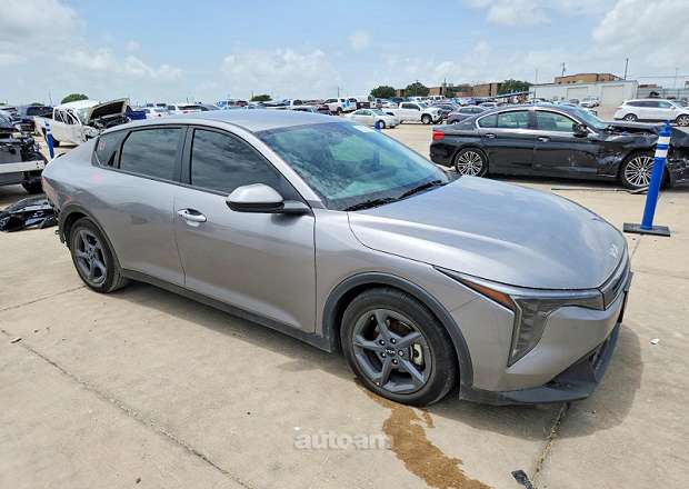 Kia K4