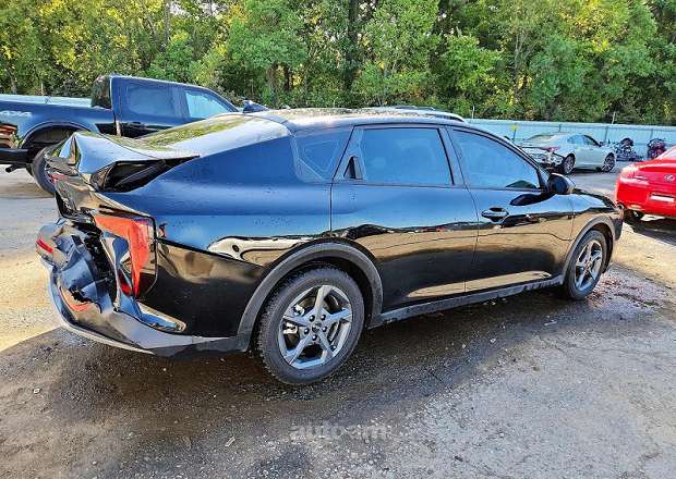 Kia K4