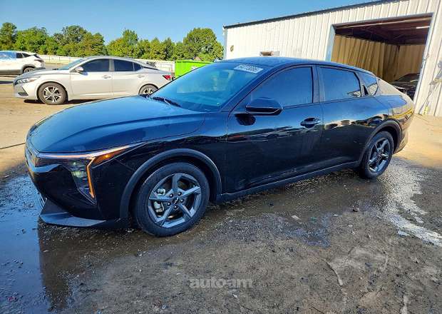 Kia K4