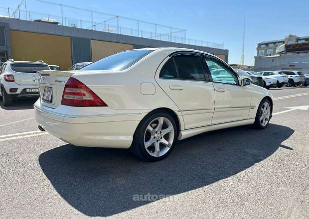 Mercedes-Benz C 230 2006 — photo 5