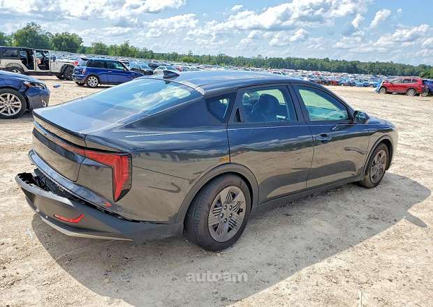 Kia K4