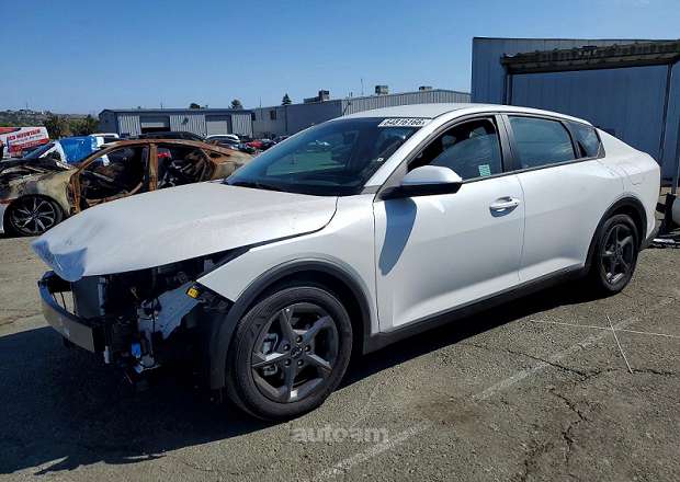 Kia K4