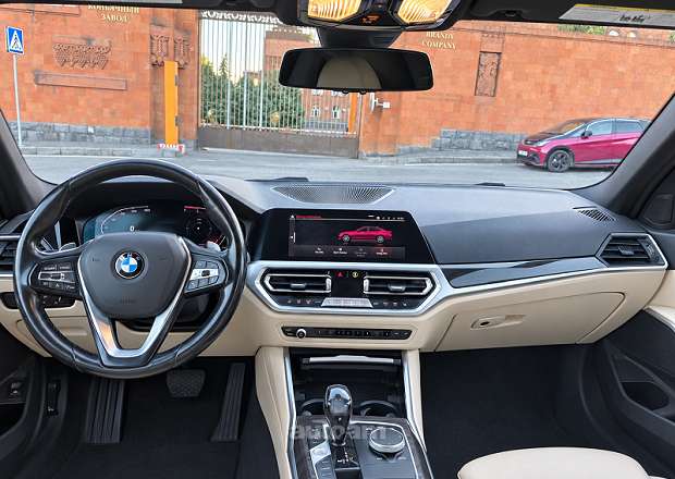 BMW 330 2019 — լուսանկար 9
