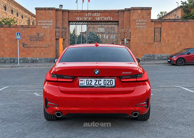 BMW 330 2019 — լուսանկար 4