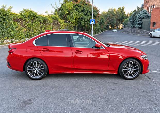 BMW 330 2019 — լուսանկար 5