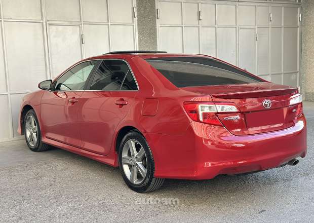Toyota Camry 2014 — լուսանկար 8