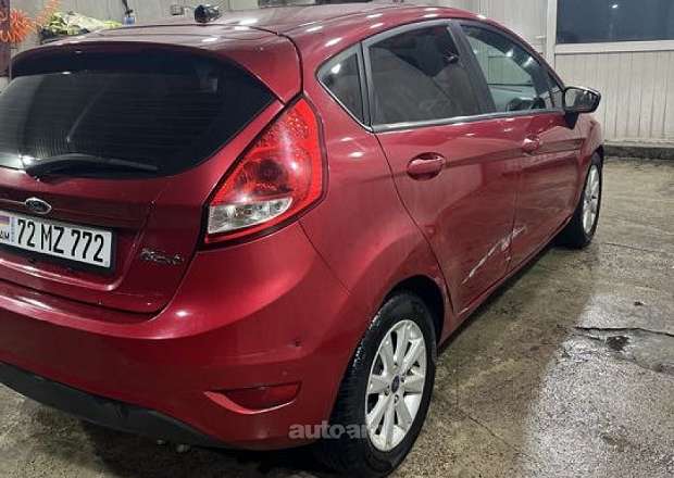 Ford Fiesta 2012 — photo 5