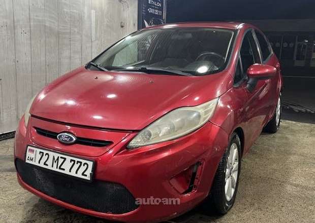 Ford Fiesta 2012 — photo 3