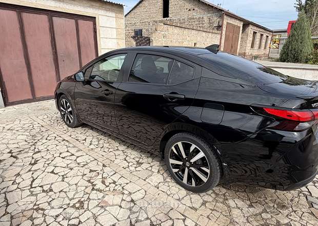 Nissan Versa 2023 — photo 6