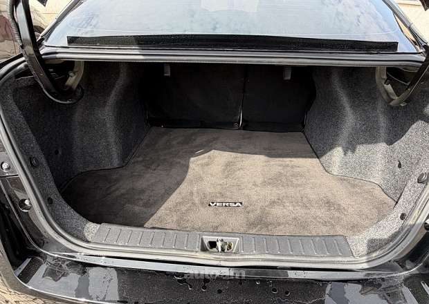 Nissan Versa 2023 — photo 8