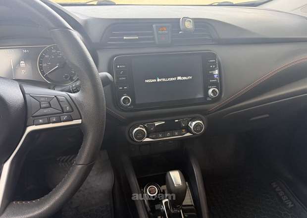 Nissan Versa 2023 — photo 11