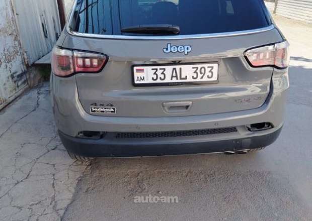 Jeep Compass 2019 — լուսանկար 2