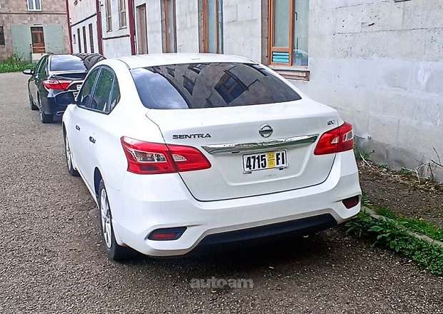Nissan Sentra 2019 — լուսանկար 2