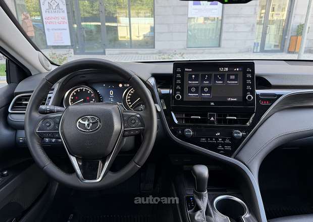 Toyota Camry 2021 — լուսանկար 5