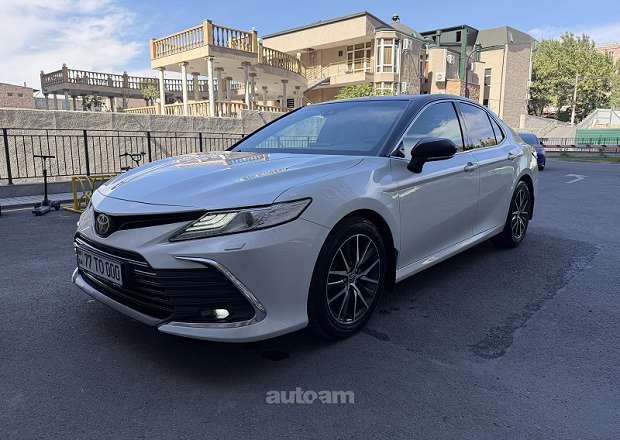 Toyota Camry 2021 — լուսանկար 3