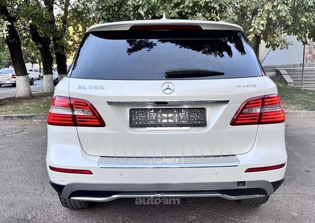 Mercedes-Benz ML 350 2014 — լուսանկար 4