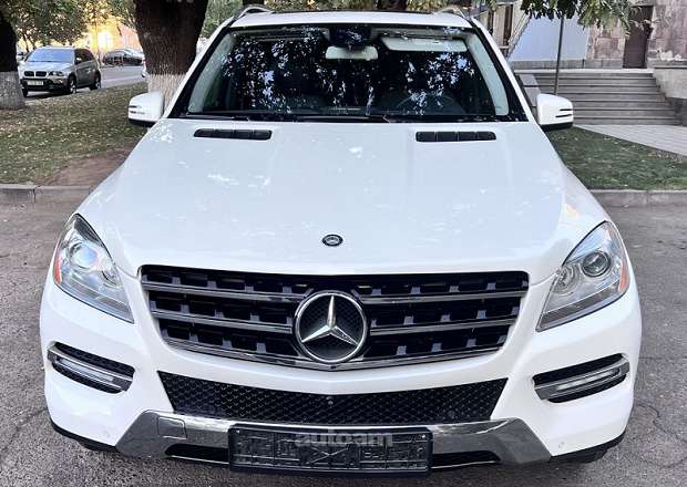 Mercedes-Benz ML 350 2014 — լուսանկար 1