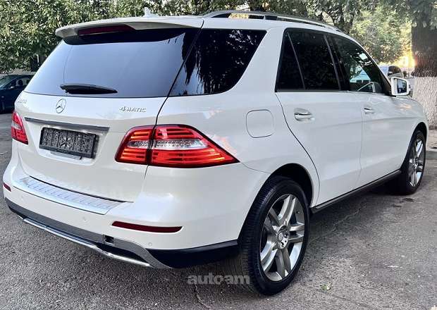Mercedes-Benz ML 350 2014 — լուսանկար 5