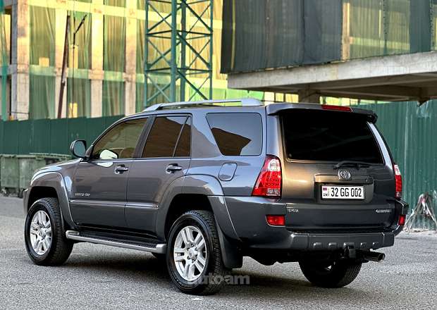 Toyota 4-Runner 2004 — լուսանկար 10