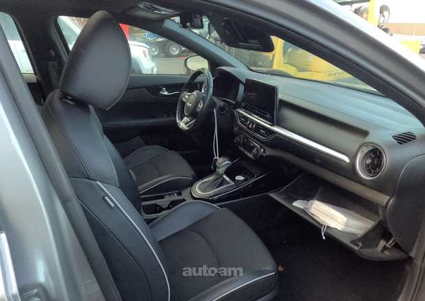 Kia Forte 2022 — լուսանկար 7