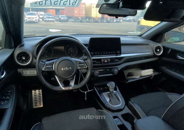 Kia Forte 2022 — լուսանկար 6