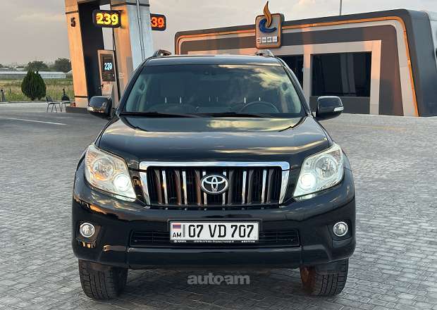 Toyota Land Cruiser Prado 2012 — photo 1