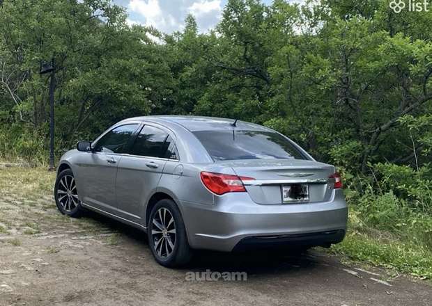 Chrysler 200 2013 — լուսանկար 2