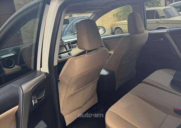 Toyota Rav 4 2014 — photo 4