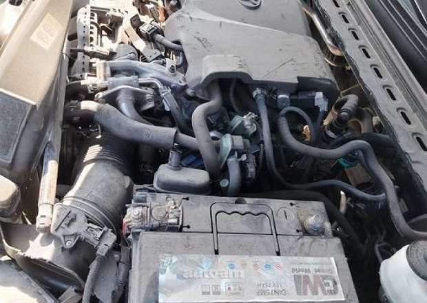 Toyota Camry 2019 — լուսանկար 2