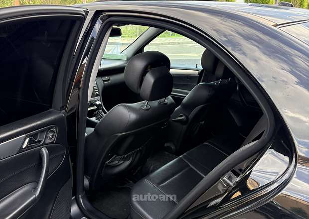Mercedes-Benz C 230 2006 — photo 6