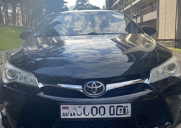 Toyota Camry 2016 — լուսանկար 1