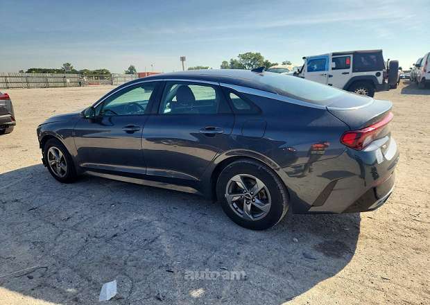 Kia K5 2021 — photo 2