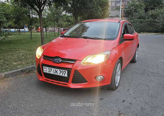 Ford Focus 2011 — լուսանկար 2