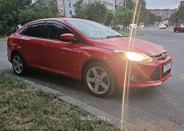Ford Focus 2011 — լուսանկար 1