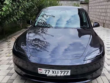 Tesla Model 3, 2025