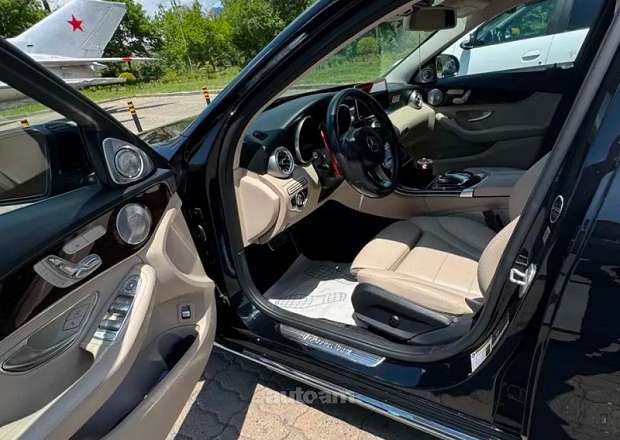 Mercedes-Benz C 300 2015 — լուսանկար 5