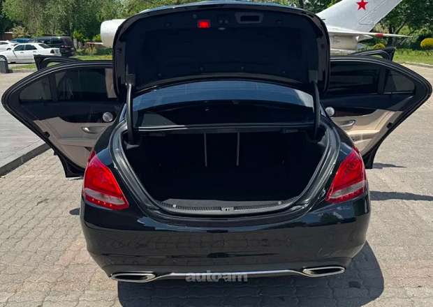 Mercedes-Benz C 300 2015 — լուսանկար 9