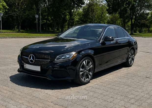 Mercedes-Benz C 300 2015 — լուսանկար 1